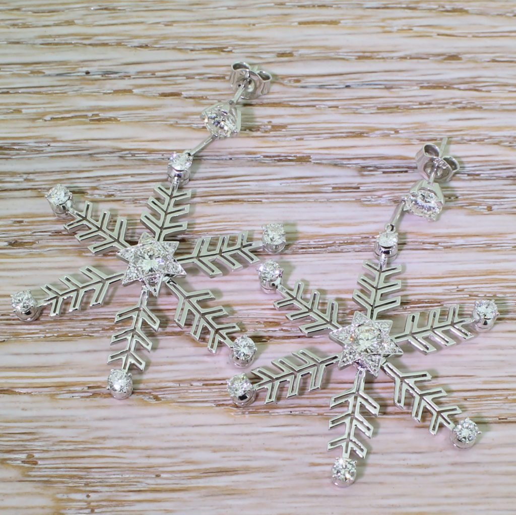 284 carat brilliant cut diamond snowflake earrings 18k white gold