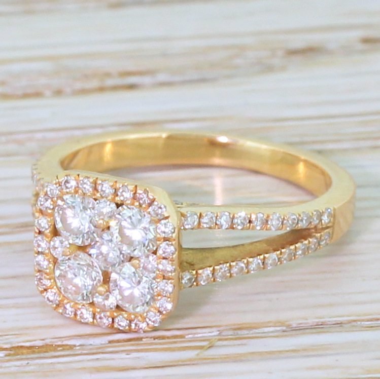 modern 097 carat round brilliant cut diamond illusion cluster ring 18k rose gold