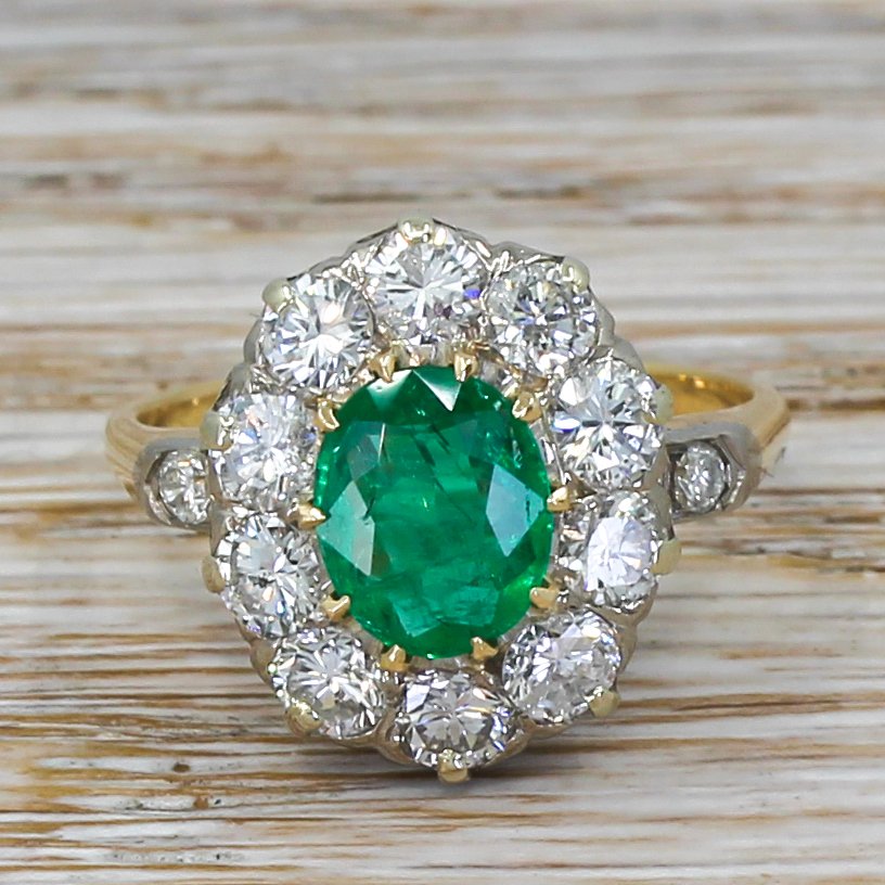 Late 20th Century 1.40 Carat Emerald & Diamond Ring, circa 1980 ...