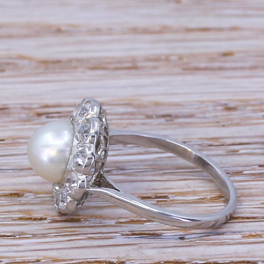 The most beautiful pearl engagement rings